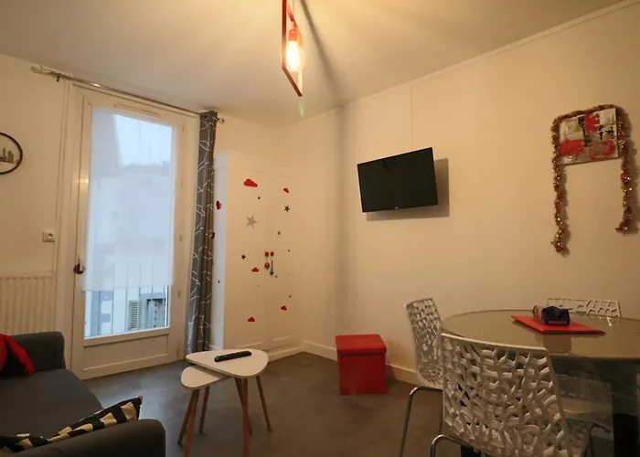 Pour 2 Au Cœur Du Massif Du Sancy - Fr-1-858-37 Appartement *
