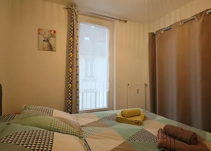 Appartement Pour 2 Au Cœur Du Massif Du Sancy - Fr-1-858-37 *